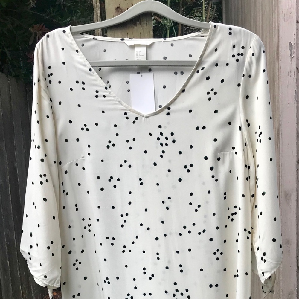 H&M women’s White Short Dress!